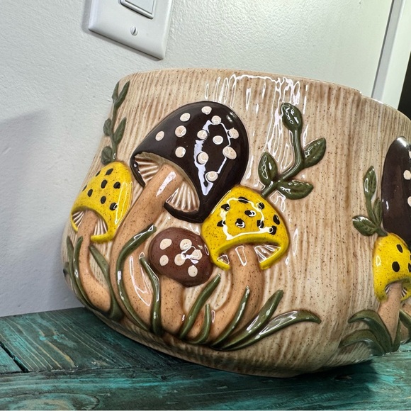 Mushroom Canister Arnels Vintage 70s Divided Canister Missing One Canister & Lid - Picture 4 of 14